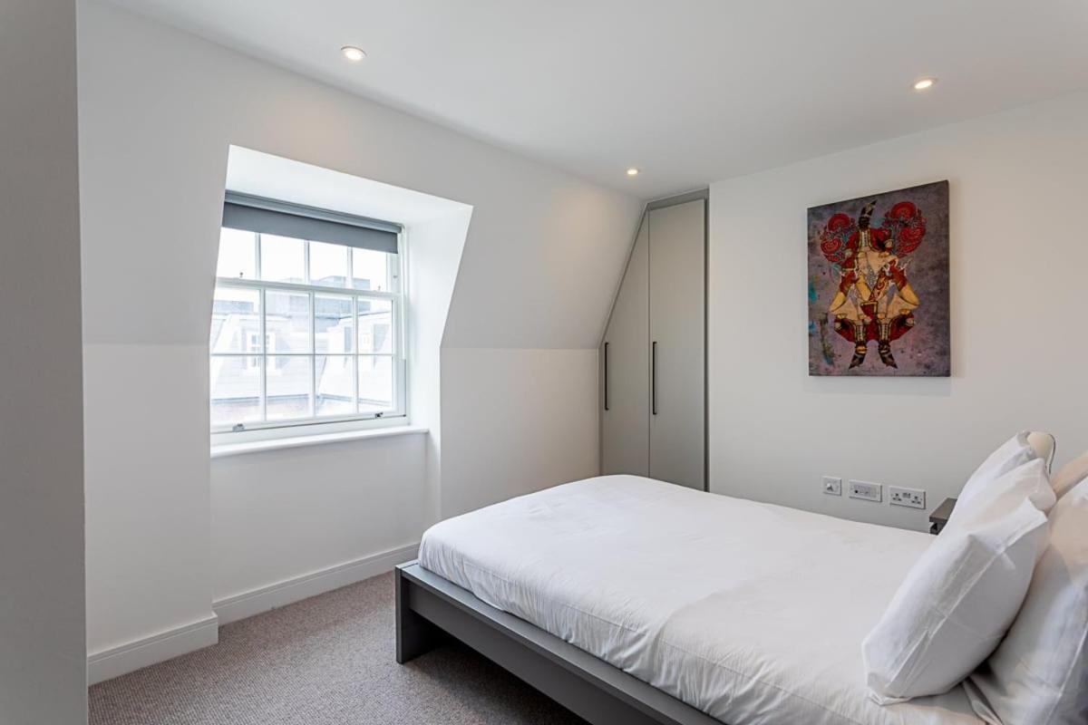 Modern And Stylish Apartment In West Kensington Londra Esterno foto